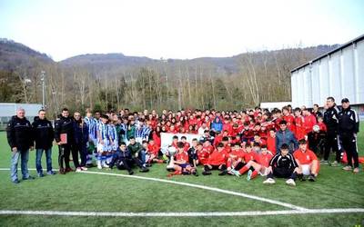 Osasunak irabazi du Anelaren aldeko futbol torneo solidarioa