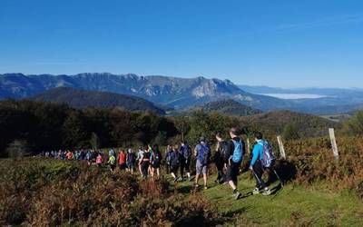 Euskal Herria Mendi Erronkako ibilbidea oinez osatzeko azkeneko etapa igandean eginen dute