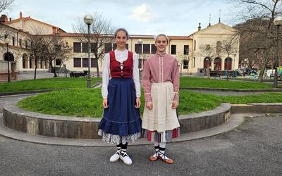 Dantzari elgoibartarrek Legazpin hasi dute gipuzkoar erako aurresku txapelketaren ligaxka