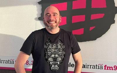 Mikel Soto: "Mirandek benetan maite zuen Euskal Herria eta bertatik jasotako kolpeek asko mindu zuten"