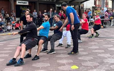 Udalerriko hainbat kirolarik euren abileziak neurtu dituzte Ibilaldiaren aldeko herri-kirolen desafioan