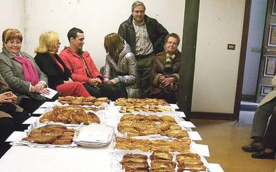 Inauterietarako mozorrotu eta tostadarik onena bilatuko dute egunotan Barrikan