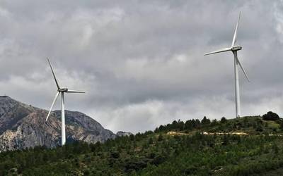 Atzera bota dituzte Labrazako parke eolikoaren aurkako alegazioak