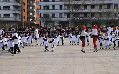 Aratuste bateratuak ospatuko dituzte lehen aldiz Arrasate Herri Eskolak eta Arizmendi Ikastolak