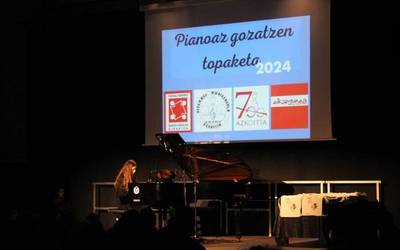 Piano doinuz bete dute Elkargunea eskualdeko musikari gaztetxoek