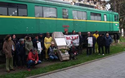 “Gaur egungo trenbidea hobetu eta erabili behar da”