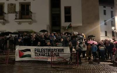 Palestinari elkartasuna adierazko ekimena izango da bihar eguerdian Torreberri kanpoaldean