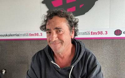 Josetxo Goia-Aribe: "Gure musika errepertorio herrikoian oinarritzen da, baina ez da folka"