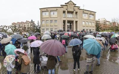 Ikasle Sindikatuak elkarretaratzea egingo du Sopela BHIn, eguenean, ikasleentzako eraikin berria "behingoz" egin dezatela eskatzeko