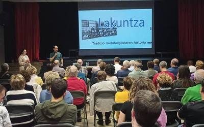 Lakuntzako metalurgiaren memoria jasota