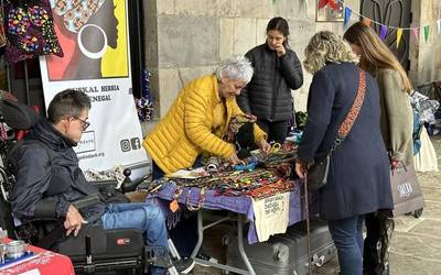 Gobernuz kanpoko erakundeak protagonista Mariaren Lagundiaren azoka solidarioan