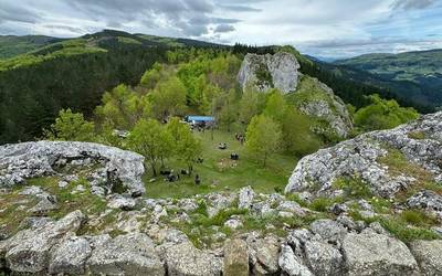 Urtean behin bada ere, Atxorrotxera igotzeko eguna gaur