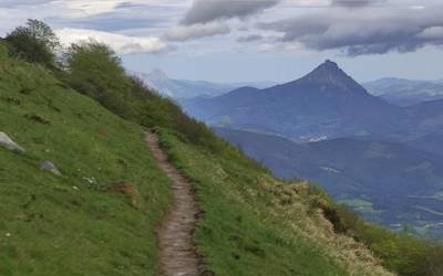 Kantsatzeke mendi taldeak Aloñari itzulia egitea proposatzen du maiatzeko irteerarako