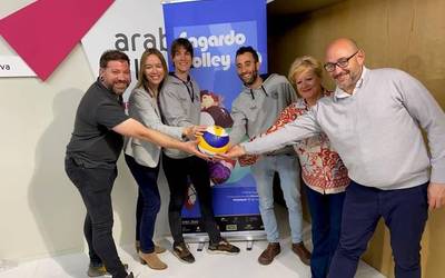 Sagardovolley itzuli da, boleibol txapelketa misto eta inklusiboa