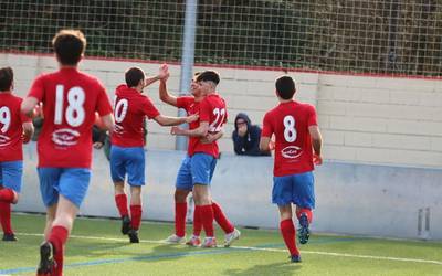 Autobusa egongo da zapatuan Lasarterako, futbol taldea animatzeko