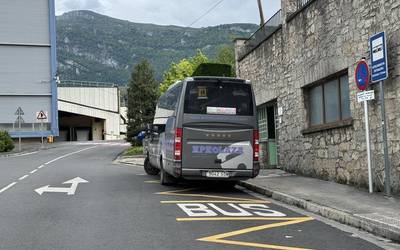 Zapatu gauean itxi egingo dute Arantzazurako errepidea eta autobus zerbitzua egongo da domekan Zegama-Aizkorri maratoirako