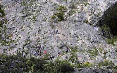 Eskalatzaile batek erorikoa izan eta min hartu zuen