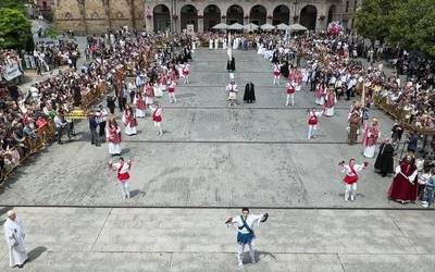 Corpusetako prozesio jendetsua izan da aurtengoa