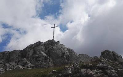 Besaide Mendizale Elkarteak OruxMaps aplikazioarentzako gidaliburua egin du