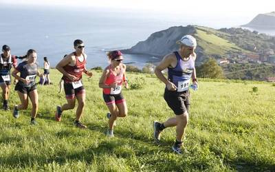 Minutu gutxiko epean agortu dira Flysch Trail mendi lasterketako dortsalak