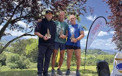 Baxi Basajauna disc golf taldeko Iñaki Gonzalez garaile Oviedon