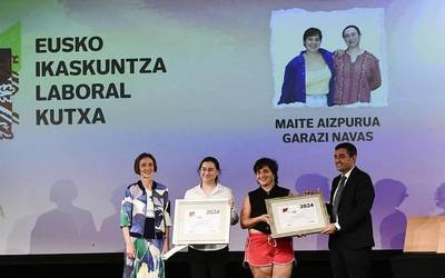 Maite Aizpuruak eta Garazi Navasek jaso dute Eusko Ikaskuntzaren Gazte Saria