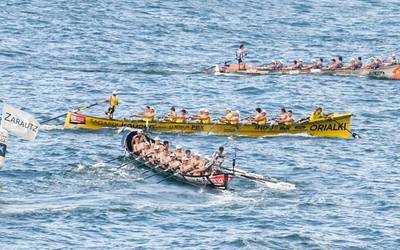 Donostia Arraun Lagunak eta Urdaibai nagusi Zarauzko lehen jardunaldian