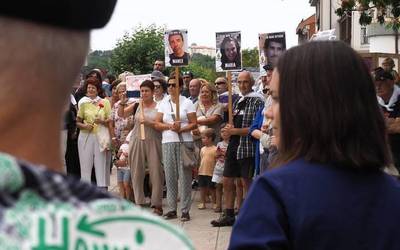 Baldintzapean aske utzi dute Maria Lizarraga, Izadiren ama