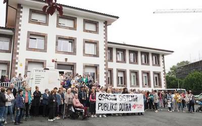 Osasun sistema publiko duinaren aldeko manifestazioa irailaren 29an Elizondon