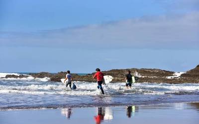 Surf eta bodyboard txapelketa herrikoia jokatuko da asteburuan Itzurunen