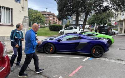 Lau McLaren autok "atseden" hartu dute Arrasaten