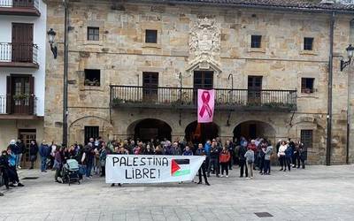 Gernika-Palestina plataformaren deialdiarekin bat egingo dute antzuolarrek