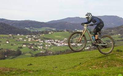 IrriSarri Bike Enduro txapelketa jokatu dute asteburuan Igantzin