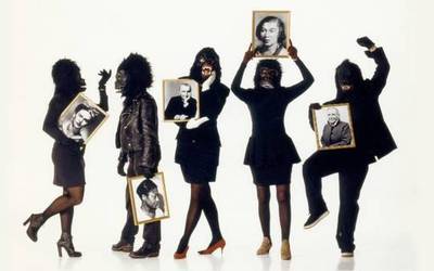 Guerrilla Girls, museoetako bazterrak astindu zituzten borrokalariak