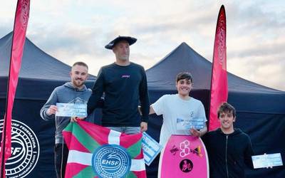 Borja Gainzarain eta Ethan Perez, irabazle Euskal Bodyboard Zirkuituko Zumaiako proban