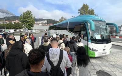 Autobus gidarien grebak %25eko jarraipena izan du Debagoienean