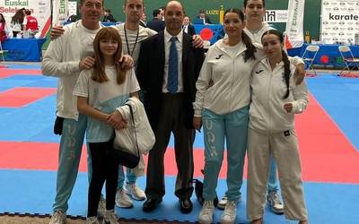 Bi domina eskuratuta UDAko karatekek maila dotorea erakutsi dute Hondarribian