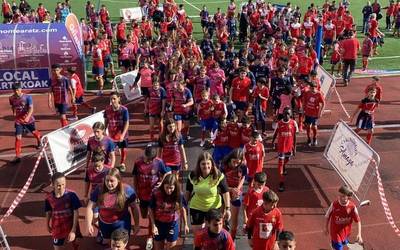 Altsasuk hemezortzi futbol talde aurkeztu ditu