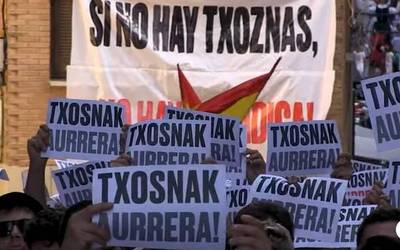 27 gazte deklaratzera deitu dituzte Lizarrako festetan txosnen alde protesta egiteagatik