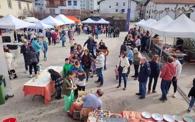 Artisau azoka San Martin festetan