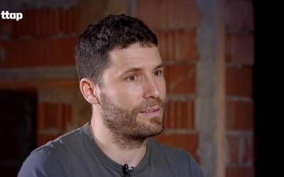 Ugaitz Gaztelu: "Herria konbentzitu nahi dugu, baserri bat izatea ondare bat da eta"
