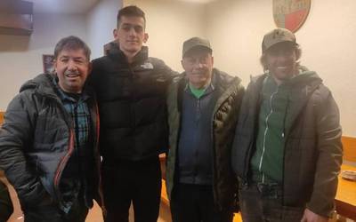 Pako Bernal eta Aritz Gonzalez izan dira garaile presoen aldeko mus txapelketan