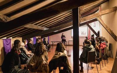 ‘Emakumeak historia liburuetatik at’ mahai ingurua antolatu dute Lesakan abenduaren 27an