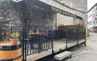 Inozente bazkaria eginen dute Arantzan Belfast taldeak girotuta larunbatean
