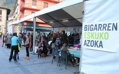 Bigarren eskuko azokarako izena emateko azken eguna da gaur