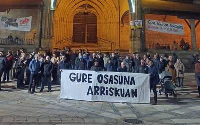 Elorrioko kontzentrazioan "osasungintzako profesionalen falta" salatu dute