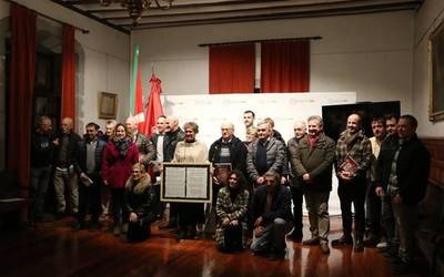'700 eta aurrera!' abestia aurkeztuta, bukatu dituzte mendeurrenaren ospakizunak