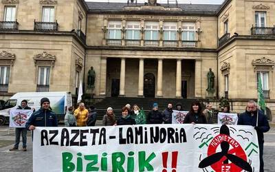 Laminoria eta Azazetako parkeak gelditzeko mozioa atzera bota dute batzar nagusiek