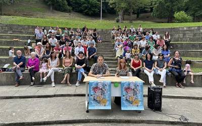 Elkarlanean, "pantailen erabilera osasuntsu eta arduratsu baterantz"