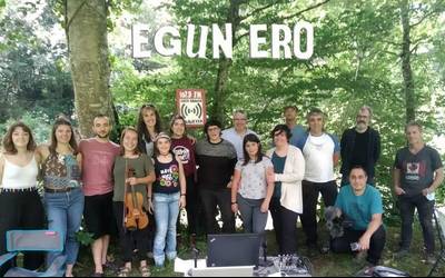 Egun Ero: ilbeltzak 23